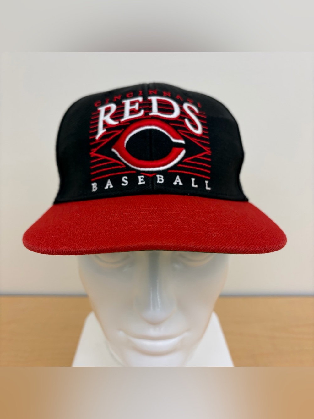 47 Brand Cincinnati Reds Baseball Cap/Hat Adjustable Black/Red Signed